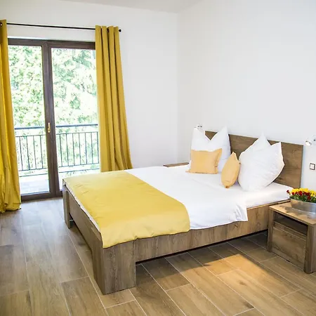 Mariánské Lázně Spa Apartments St. Moritz מראה חיצוני תמונה