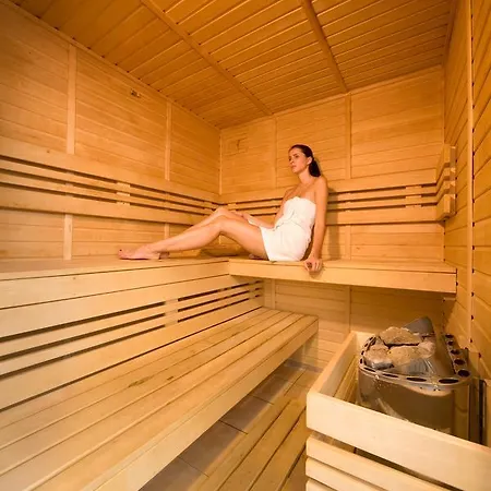 Mariánské Lázně Spa Apartments St. Moritz מראה חיצוני תמונה
